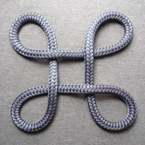 Bowen-knot-in-rope