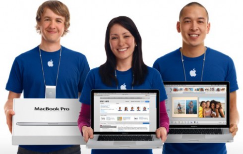 Apple-Retail-Employees