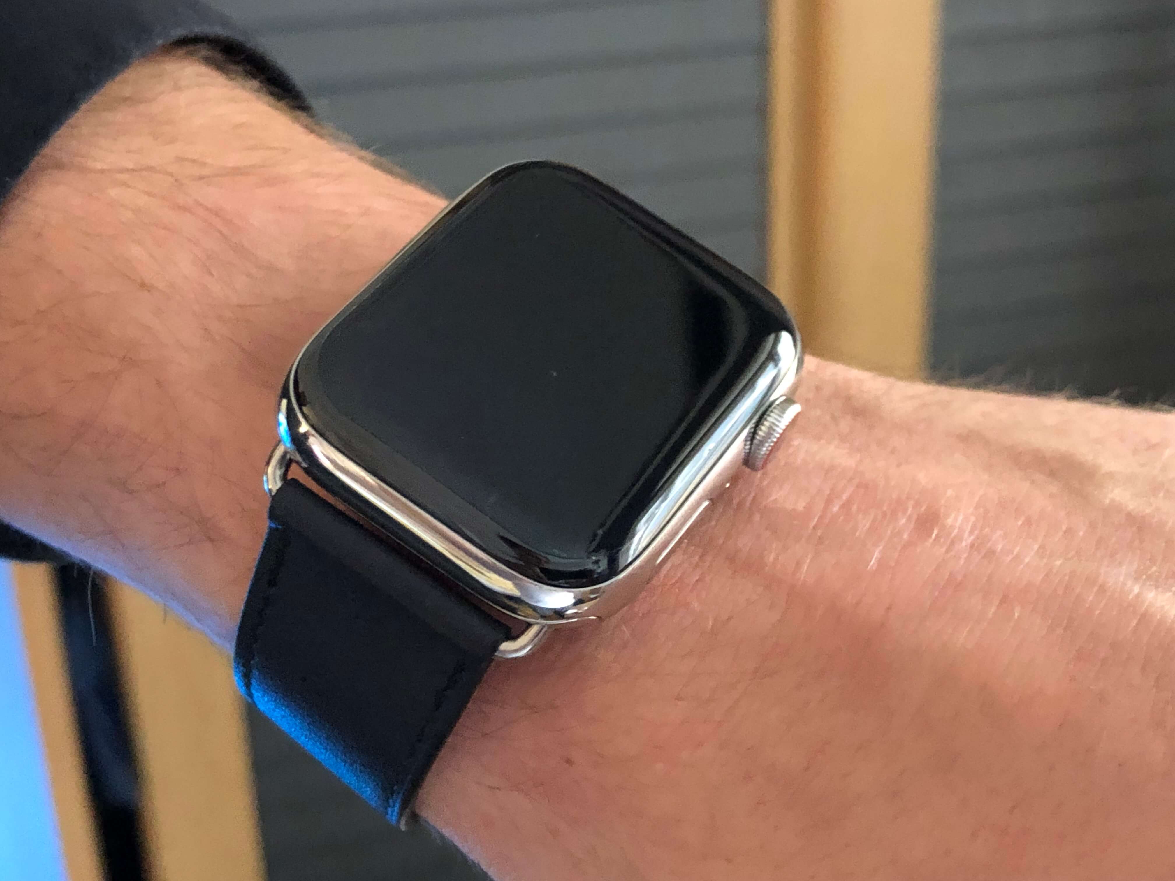 Титановый apple watch
