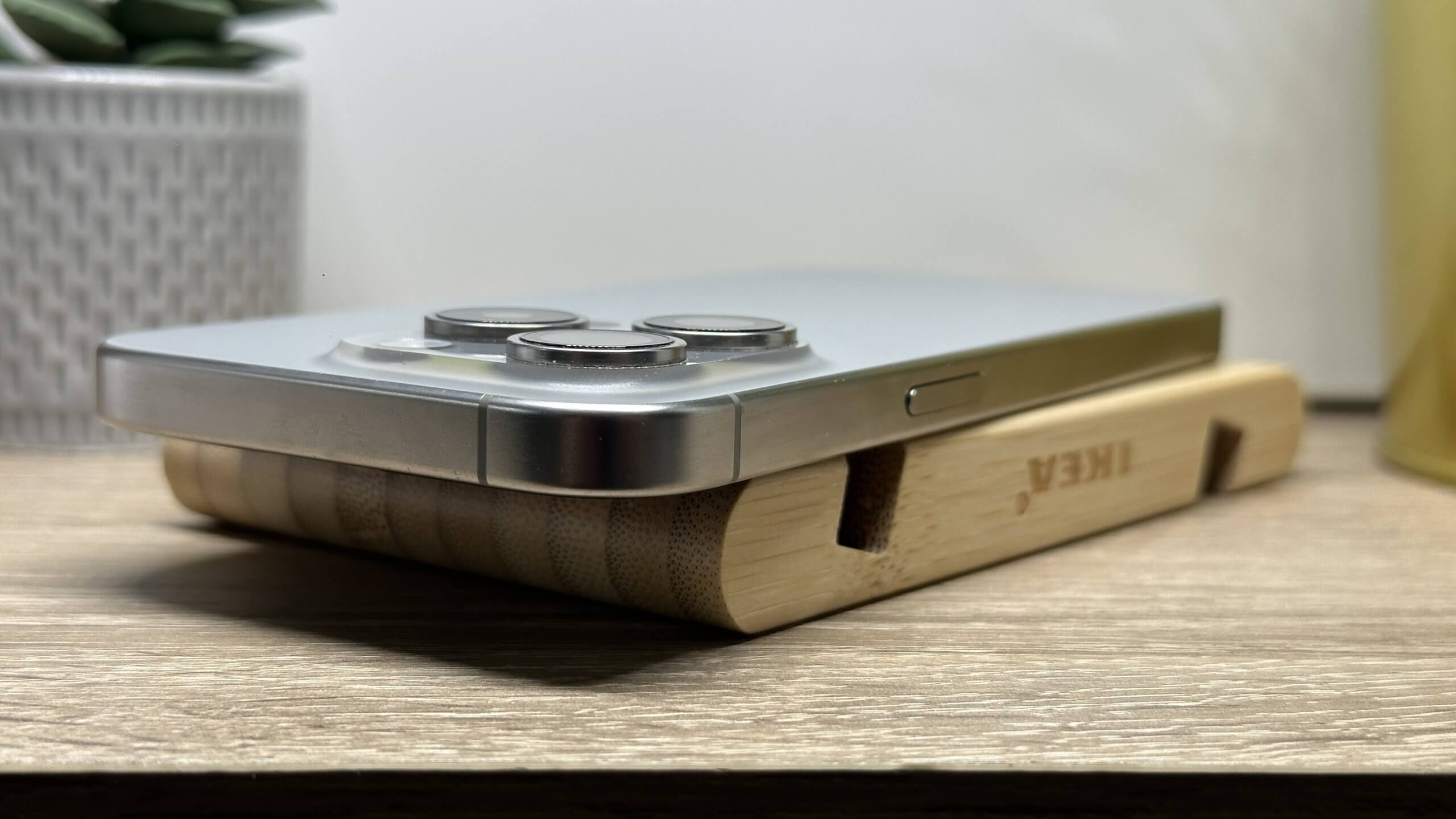 iPhone 15 Pro 256GB Naturál Titán - (használt, hibátlan állapot) - Image 9