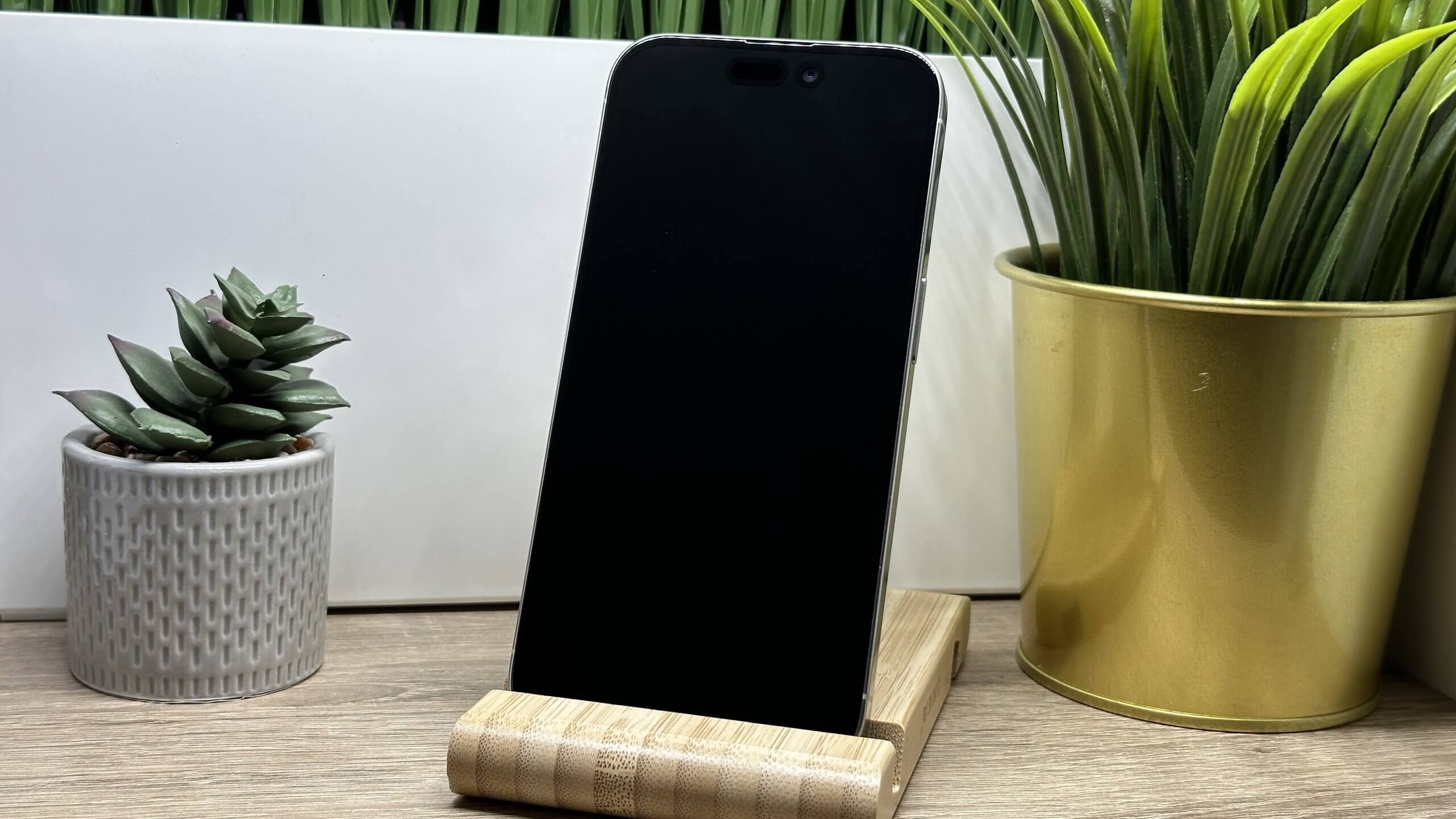 iPhone 15 Pro 256GB Fehér Titán - (használt, hibátlan állapot) - Image 4