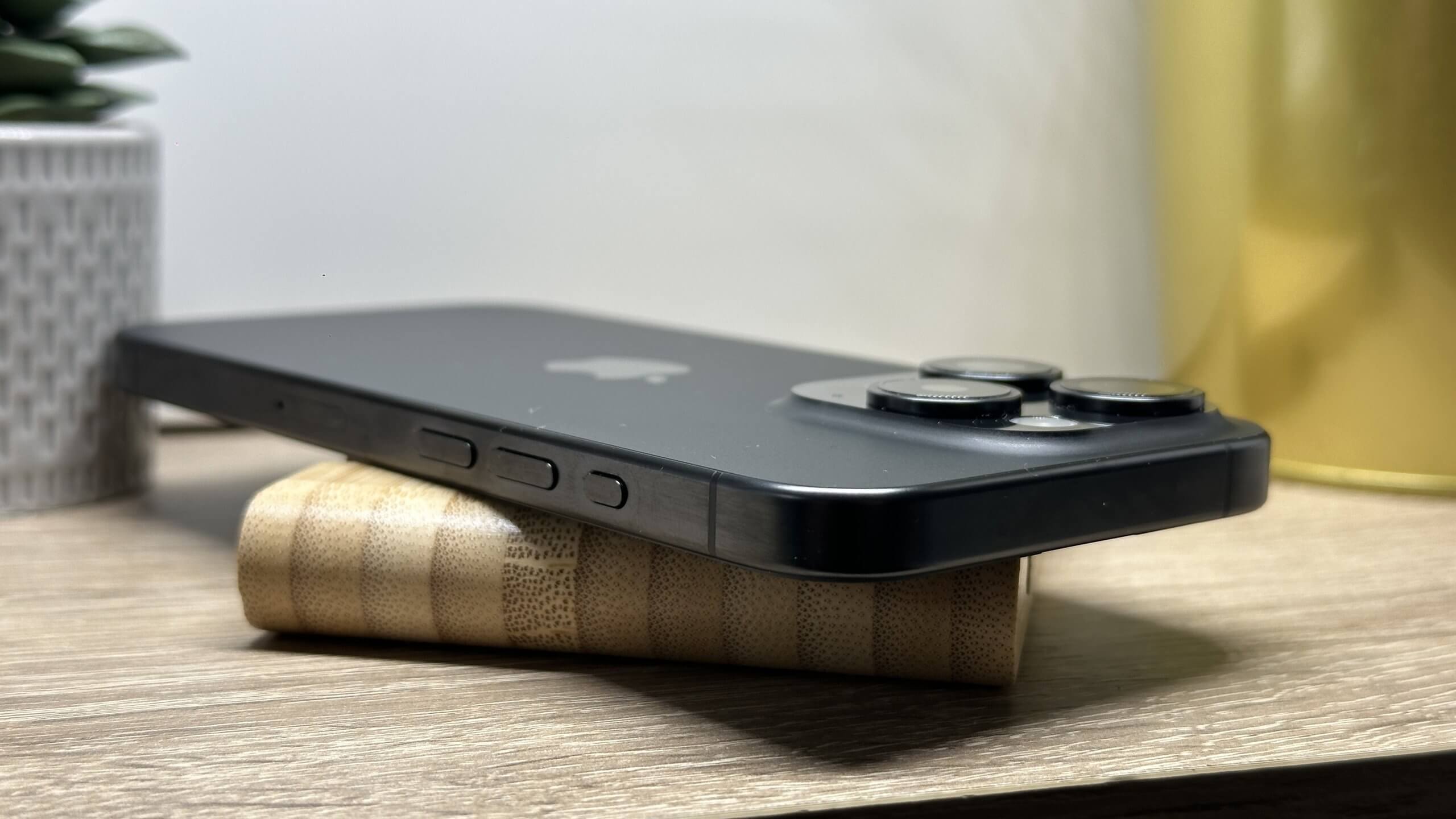 iPhone 15 Pro 256GB Fekete Titán - (használt, hibátlan állapot) - Image 11