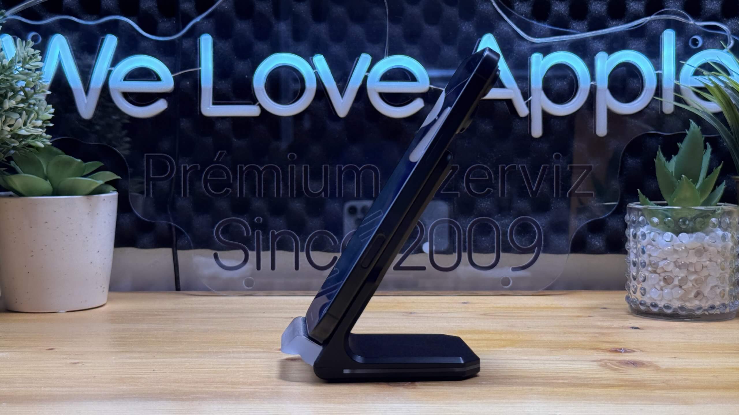 iPhone 16 Pro Max 256GB Fekete Titán - (használt, hibátlan állapot) - Image 6