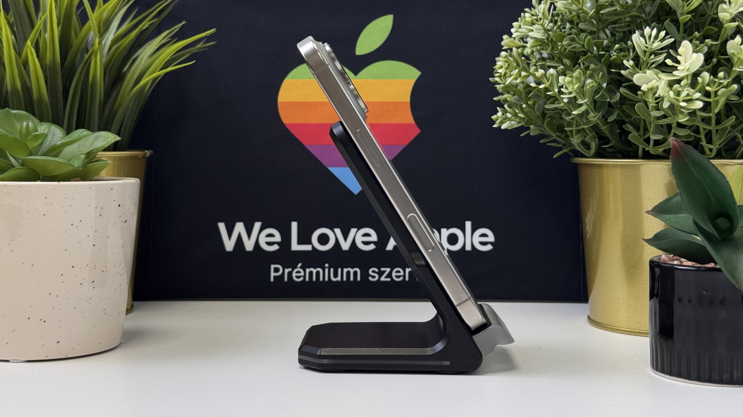 iPhone 16 Pro 128GB - Image 4