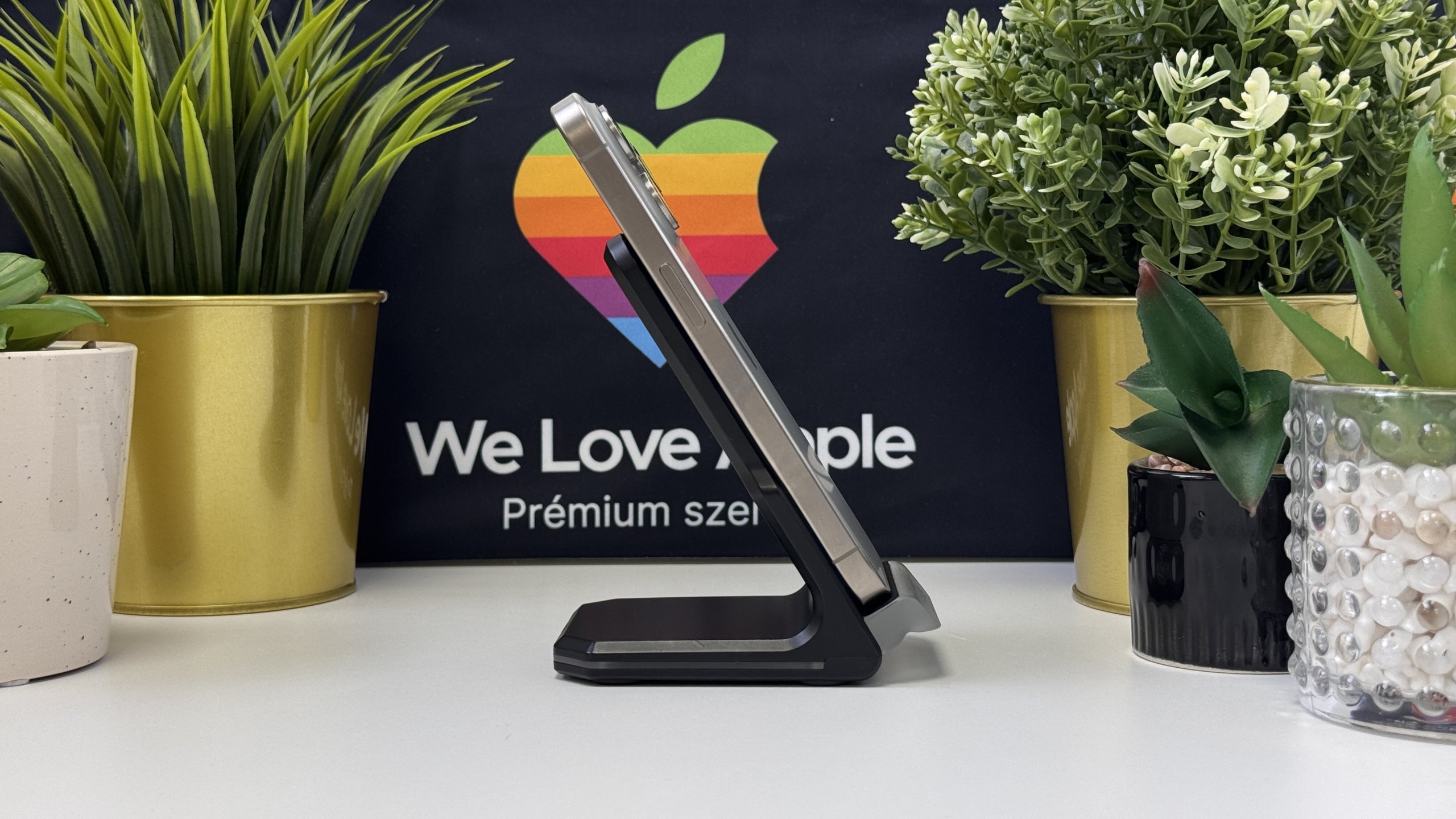 iPhone 15 Pro 256GB - Image 4