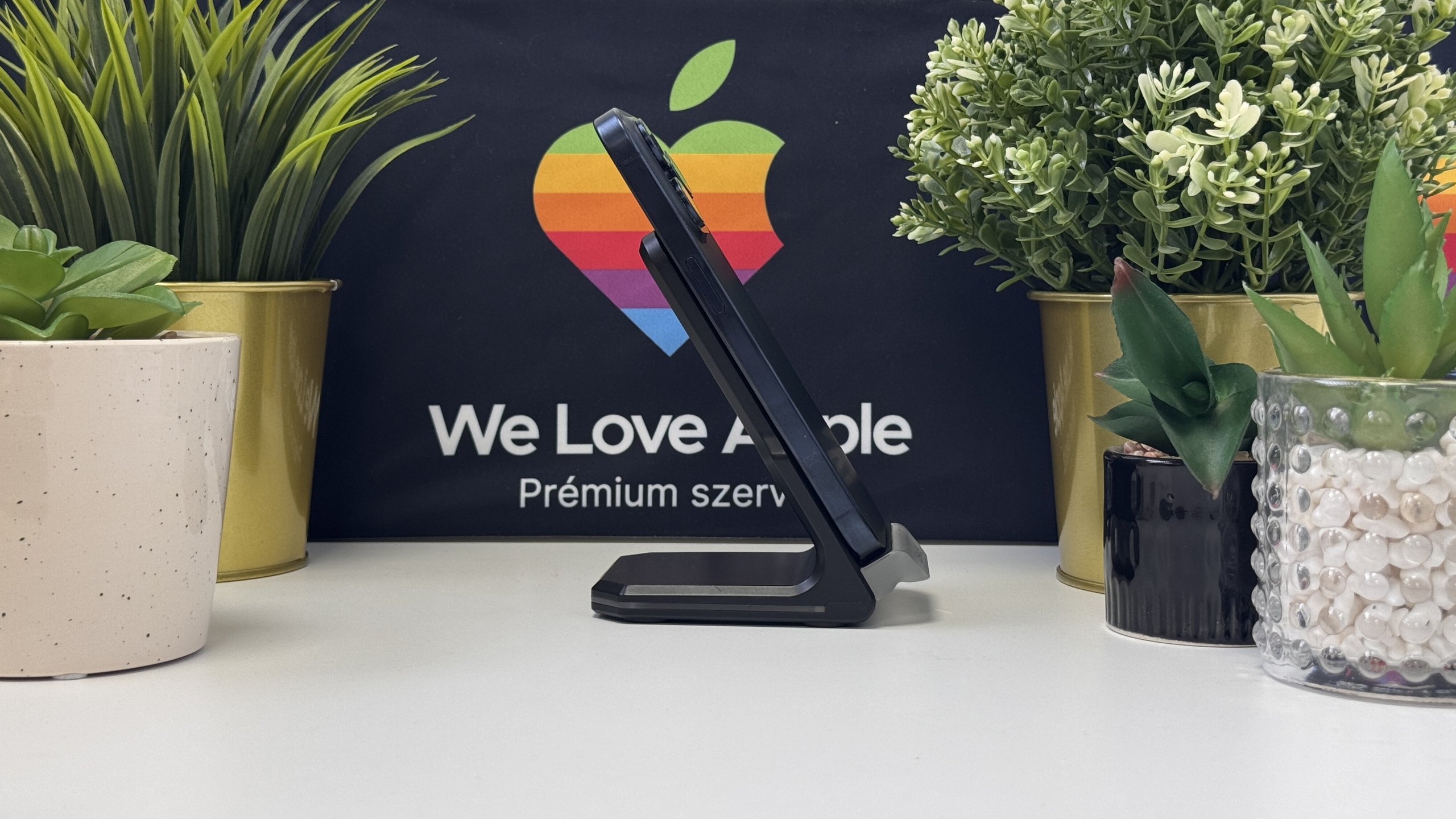 iPhone 15 Pro 256GB - Image 4