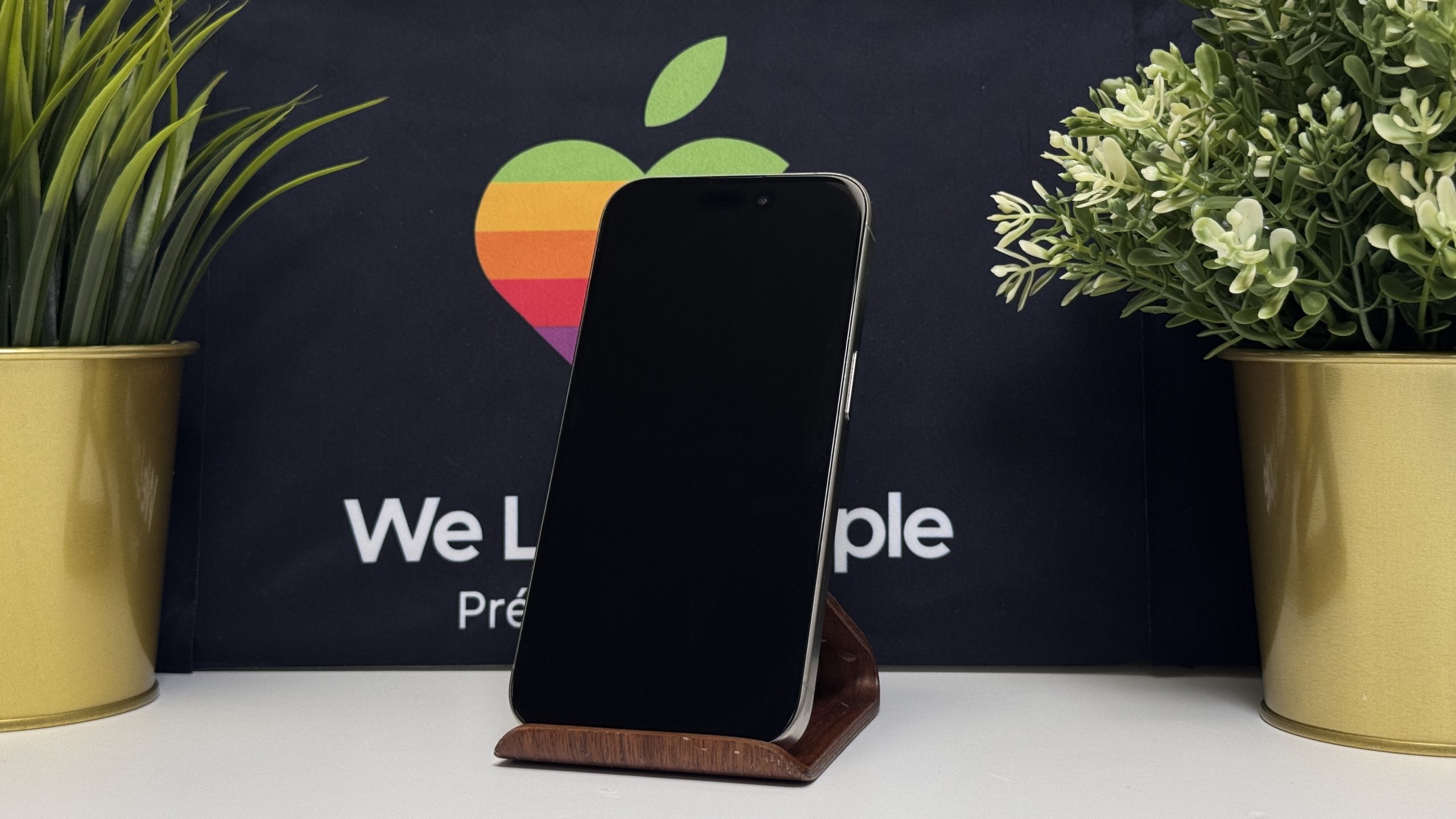 iPhone 15 Pro 256GB - Image 3