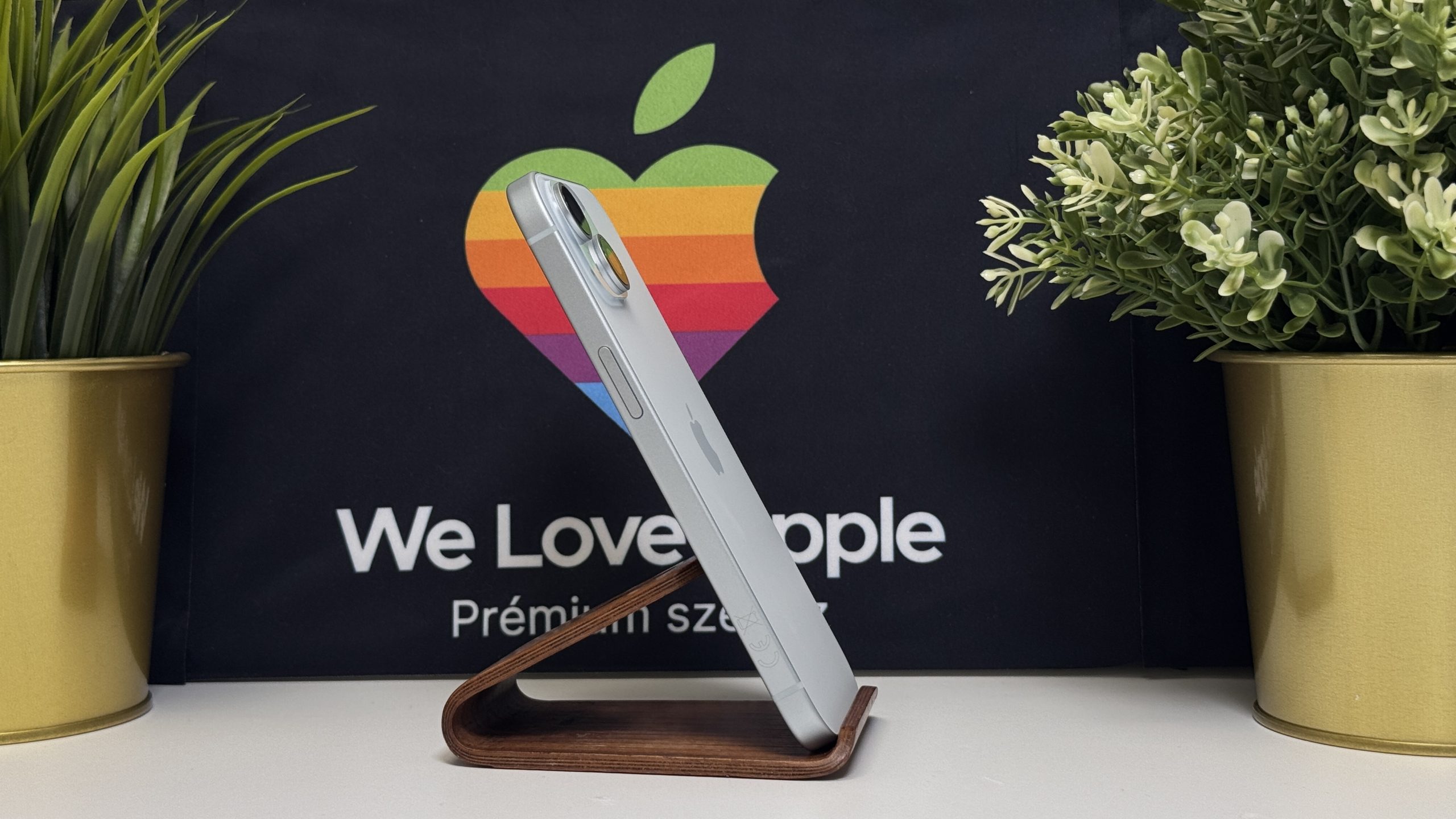 iPhone 15 256GB - Image 6