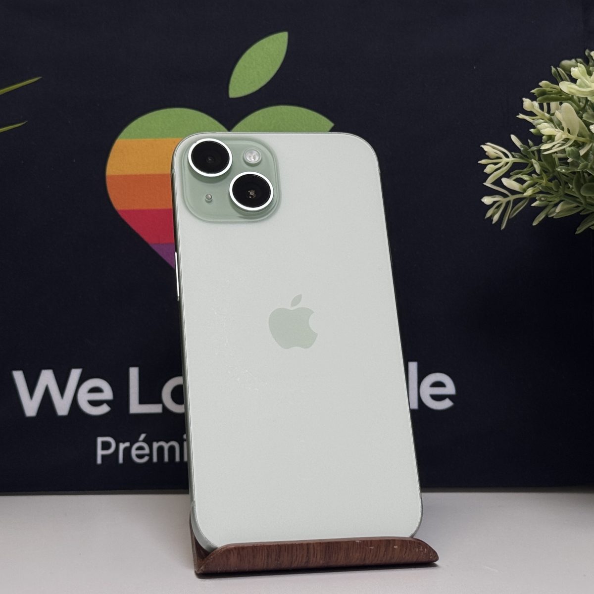 iPhone 15 128GB