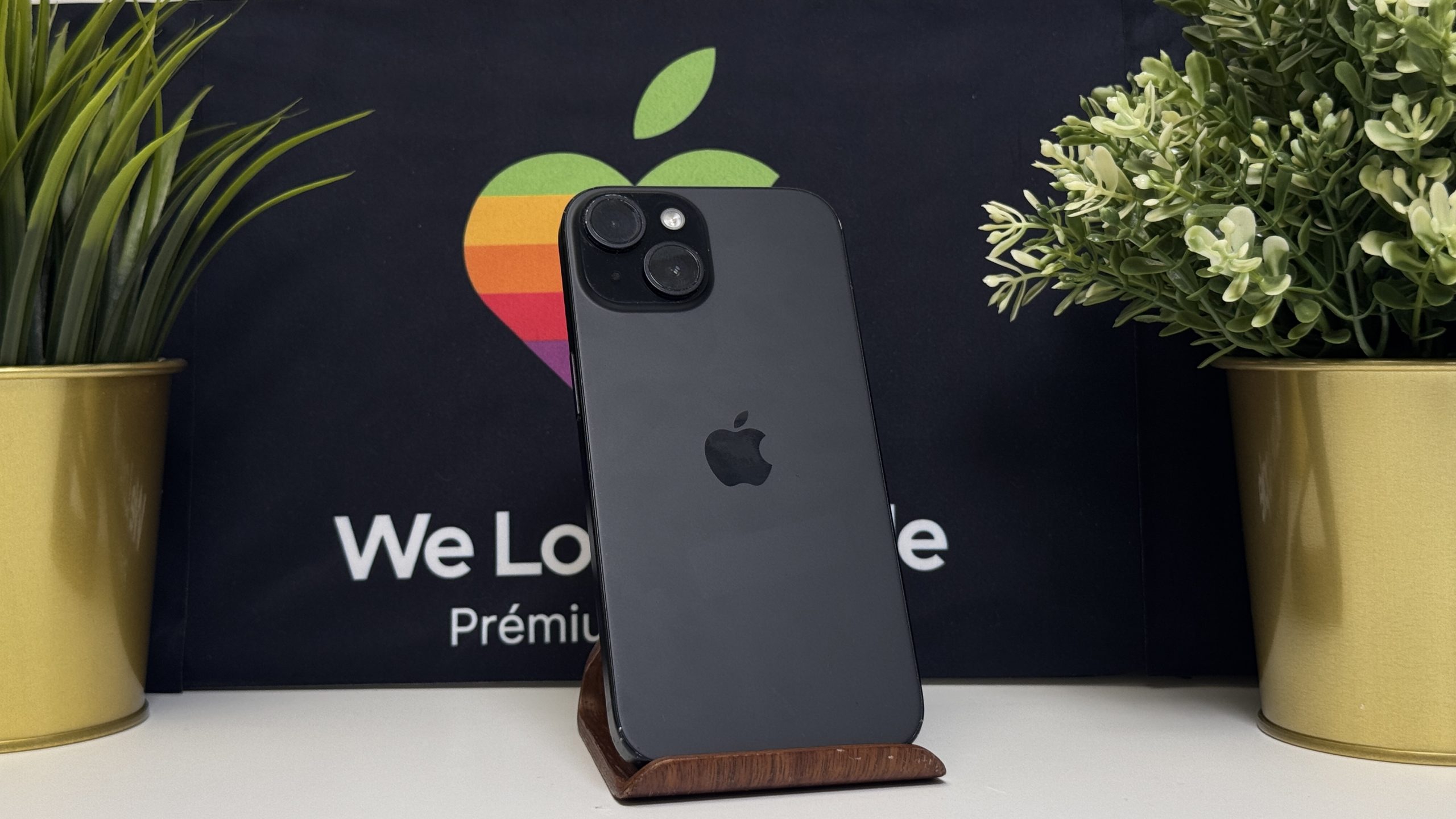 iPhone 15 256GB