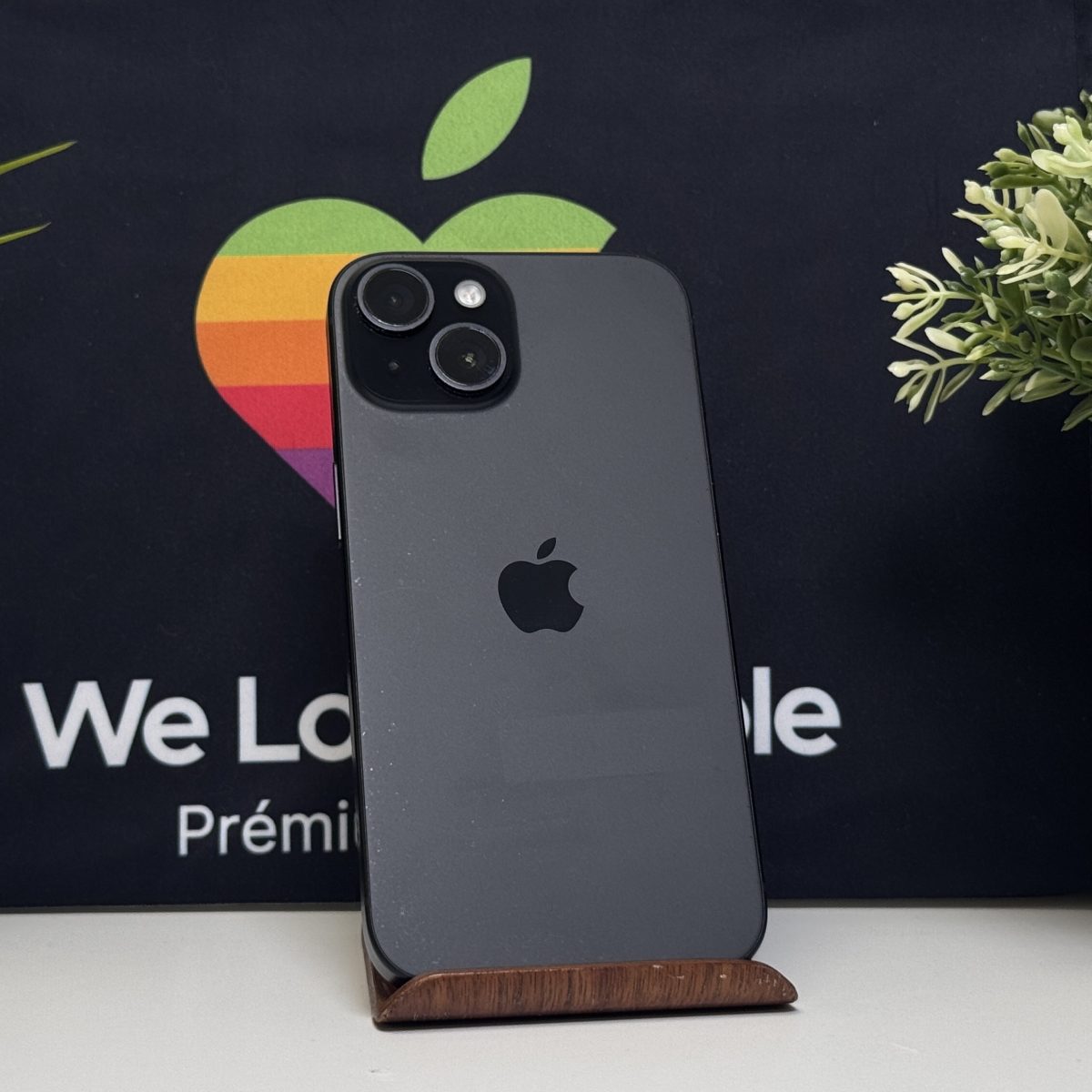 iPhone 15 128GB