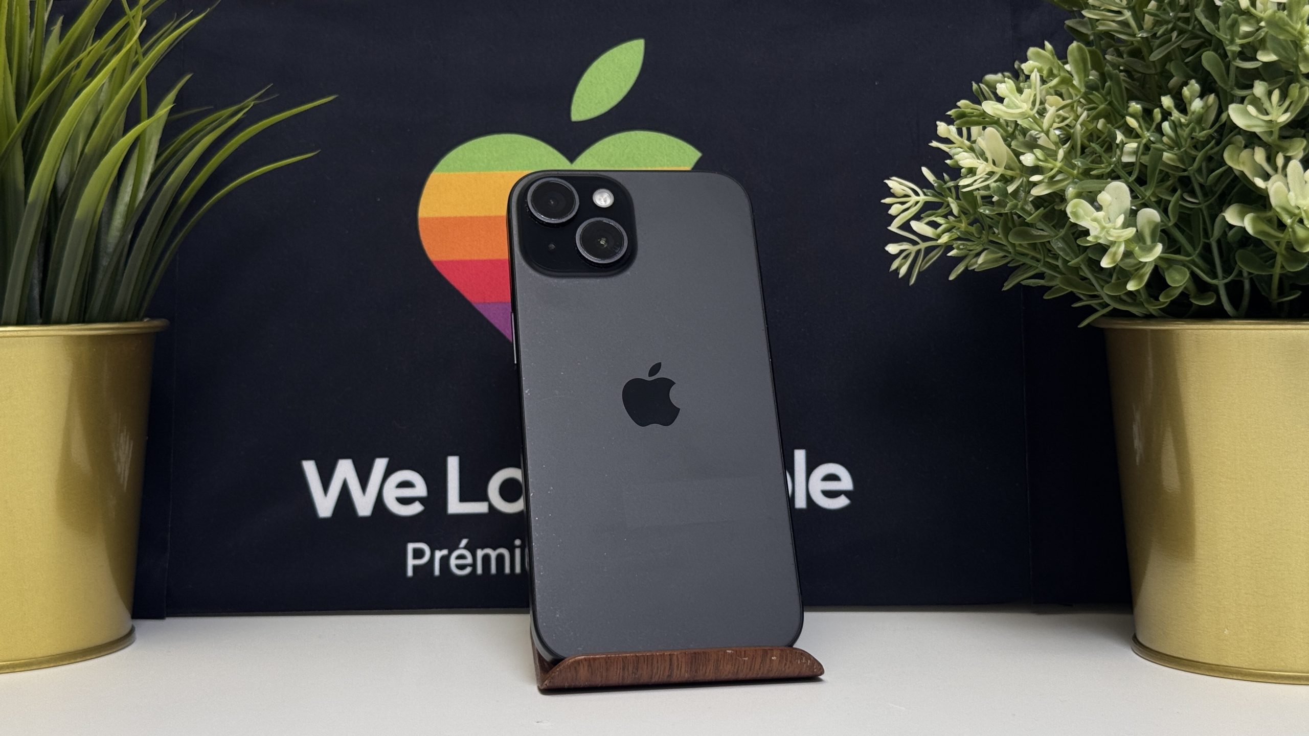 iPhone 15 128GB