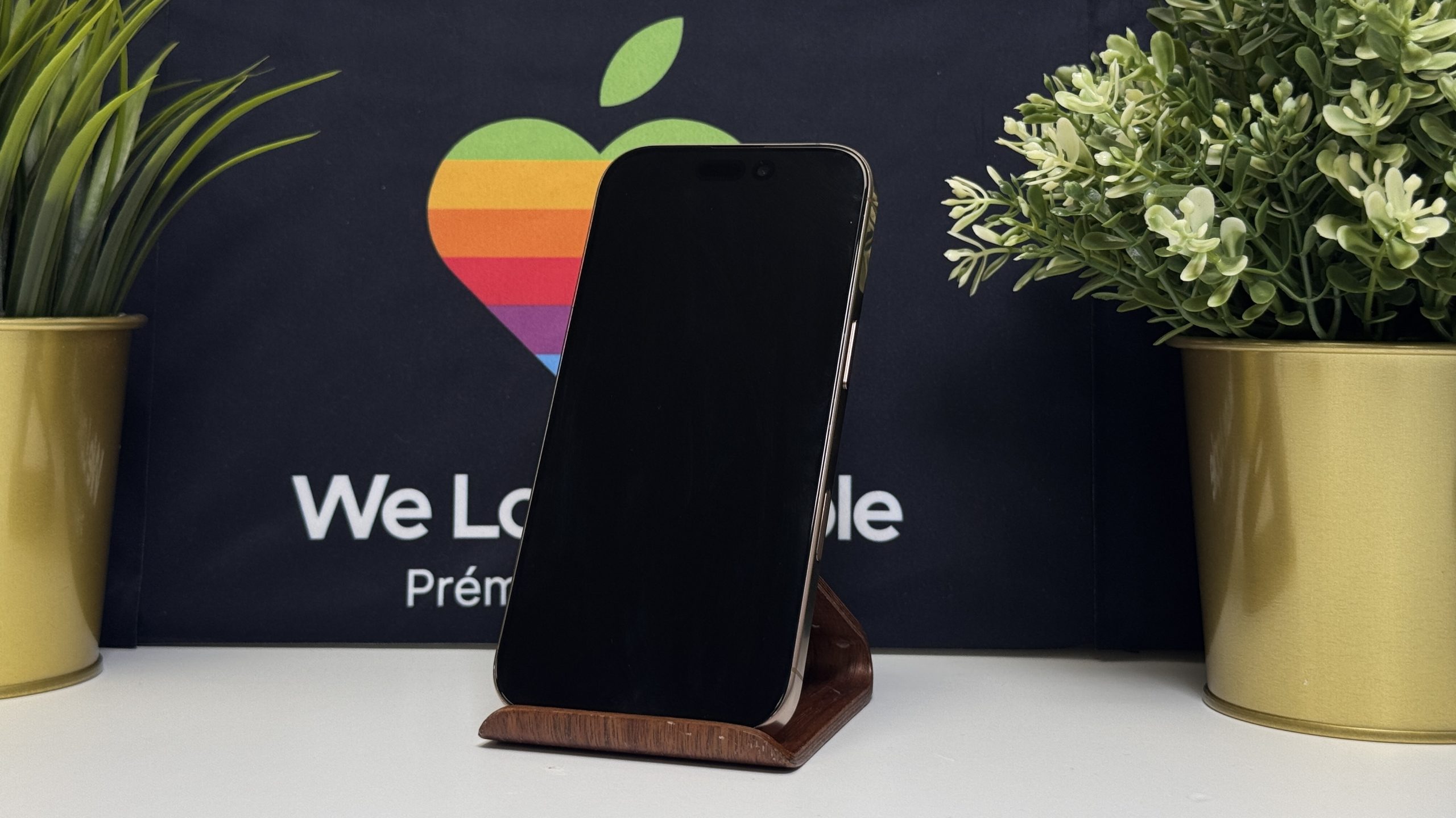 iPhone 16 Pro 256GB - Image 3