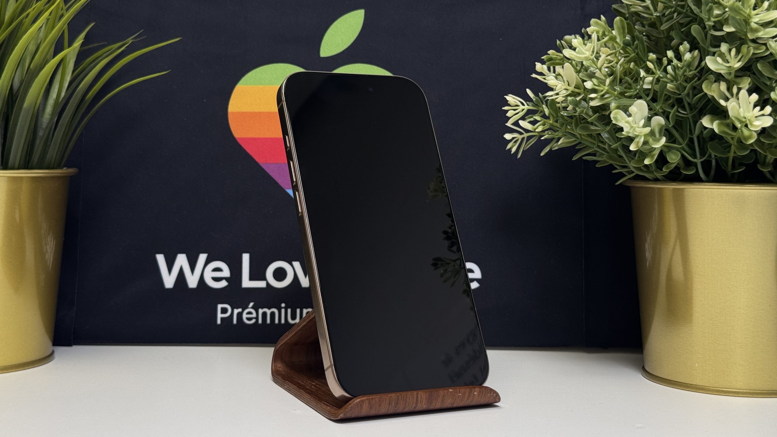 iPhone 16 Pro 256GB - Image 3