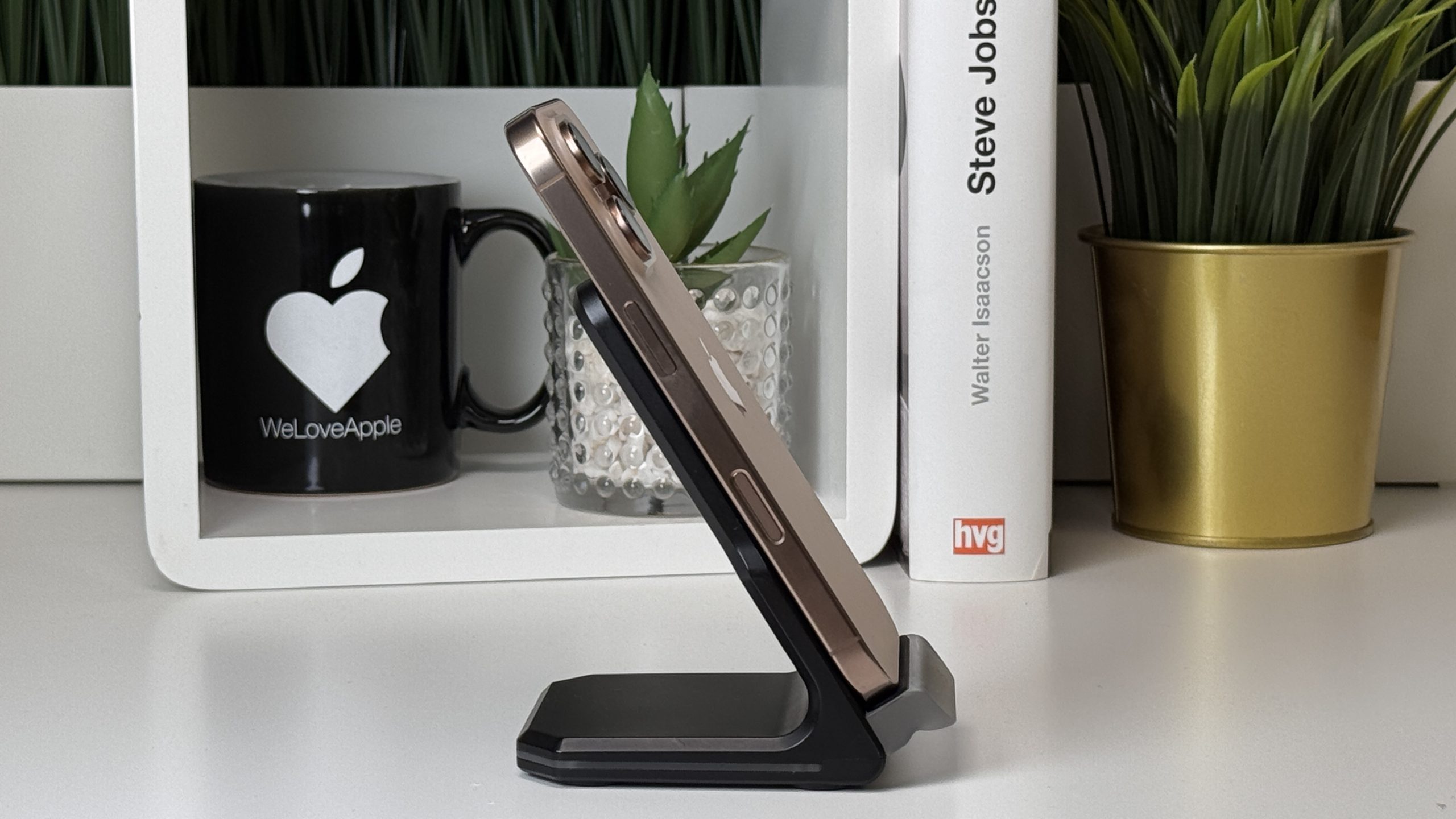 iPhone 16 Pro 128GB - Image 4