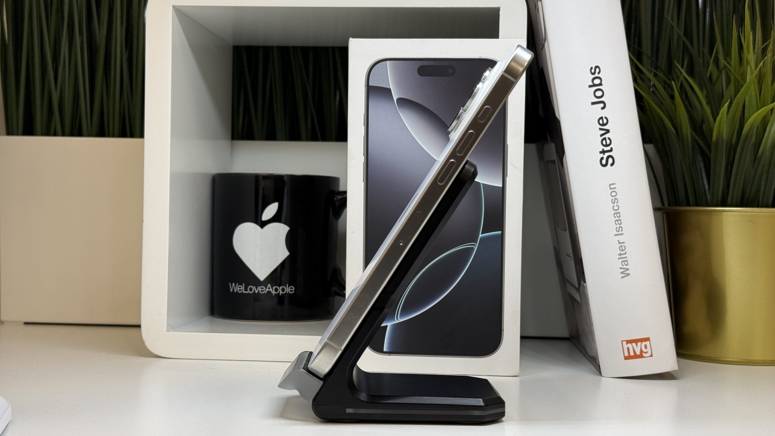 iPhone 16 Pro Max 256GB - Image 5