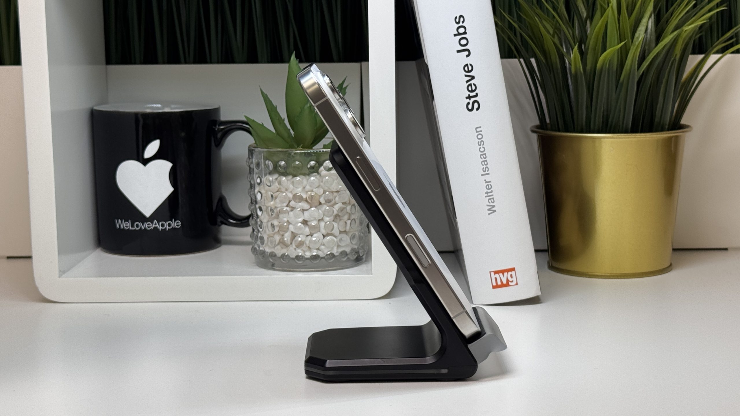 iPhone 16 Pro 1TB - Image 4