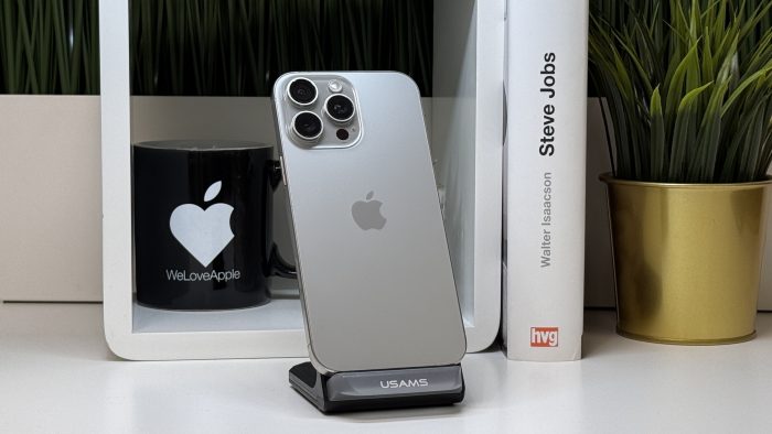 LA32047 iPhone