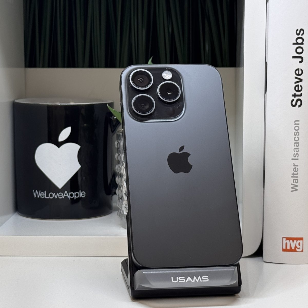 iPhone – LA04236
