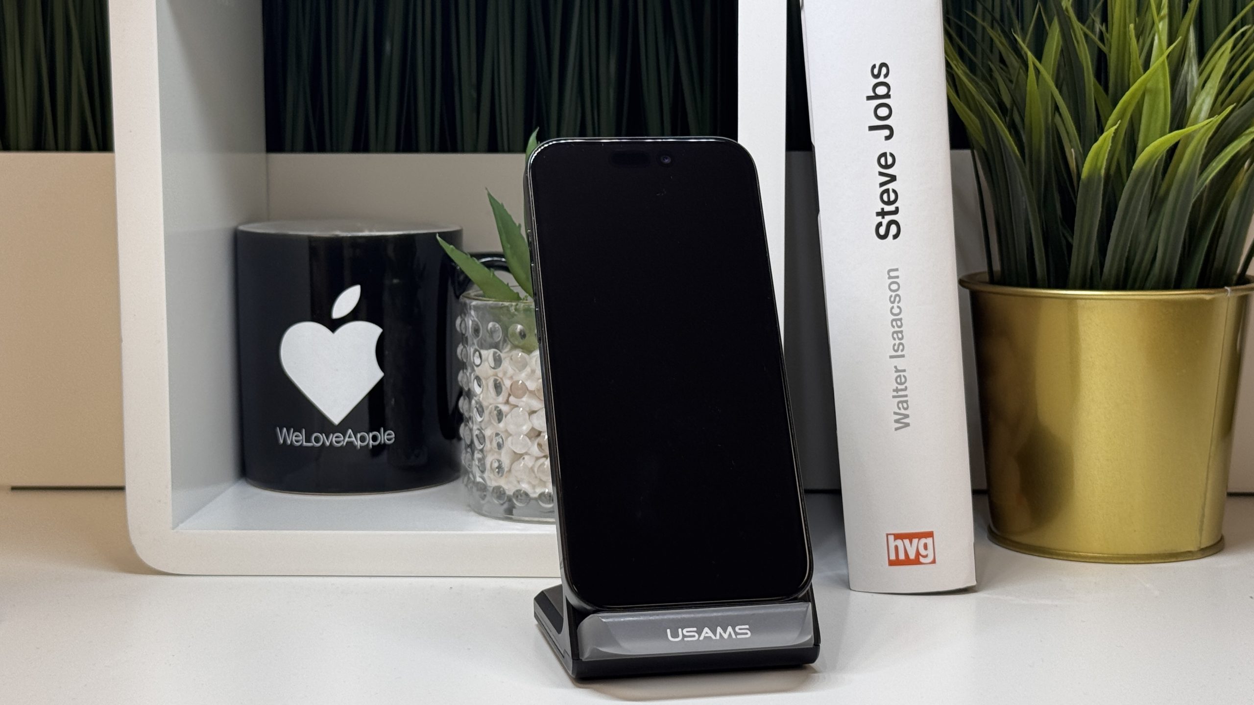 iPhone – LA46858