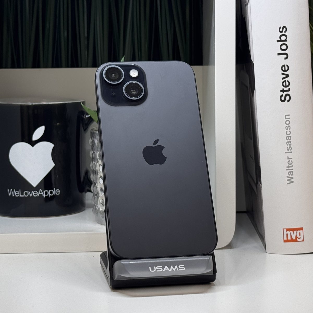 iPhone – LA74411
